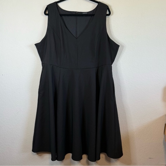 Torrid At The Knee Studio Refined Crepe Skater V Neck Black Dress Pockets Sze 22 - Picture 2 of 14
